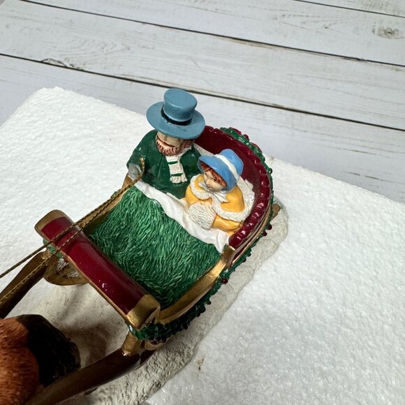 House Of Lloyd 1992 One Horse Open Sleigh Couple Christmas Around The World - Picture 8 of 10